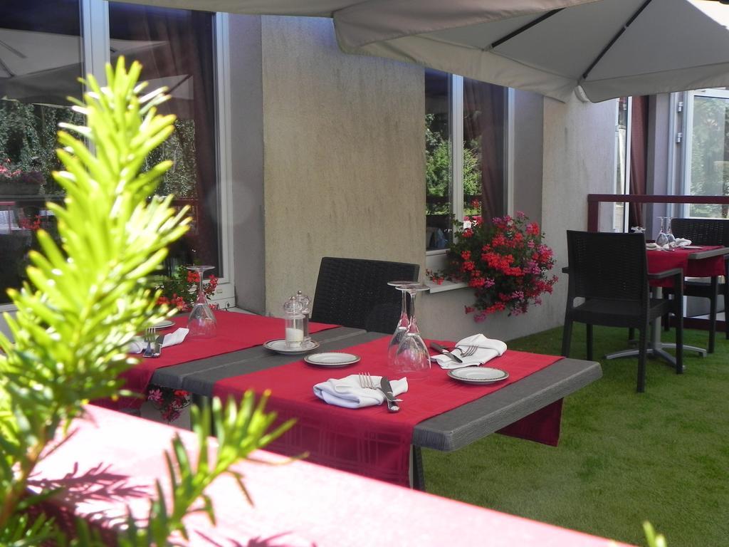 Hotel Restaurant Le Moschenross Thann Exterior foto