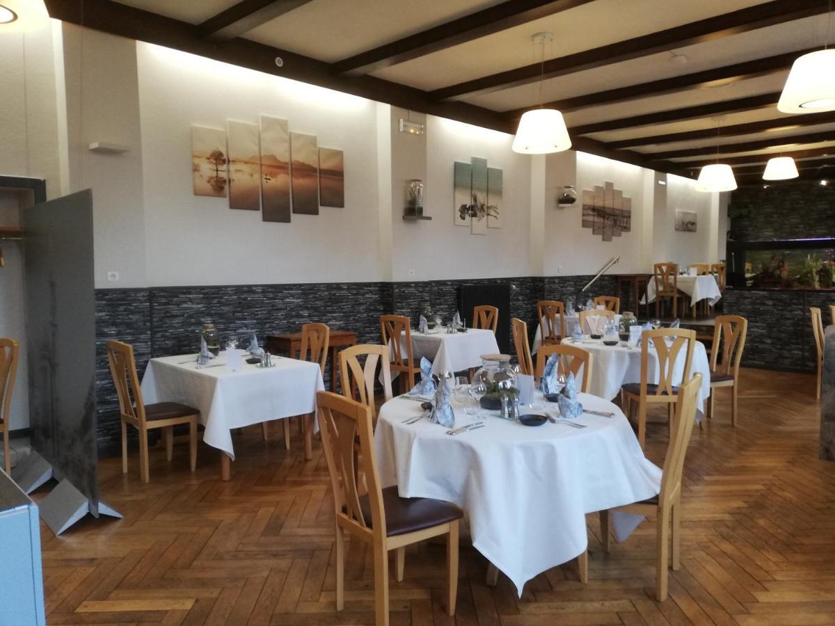 Hotel Restaurant Le Moschenross Thann Exterior foto